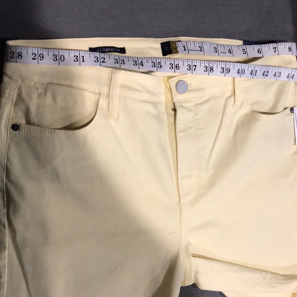 Talbots women Straight Leg Crop Jean At Waits Size 14  Light Yellow Color - Picture 9 of 10